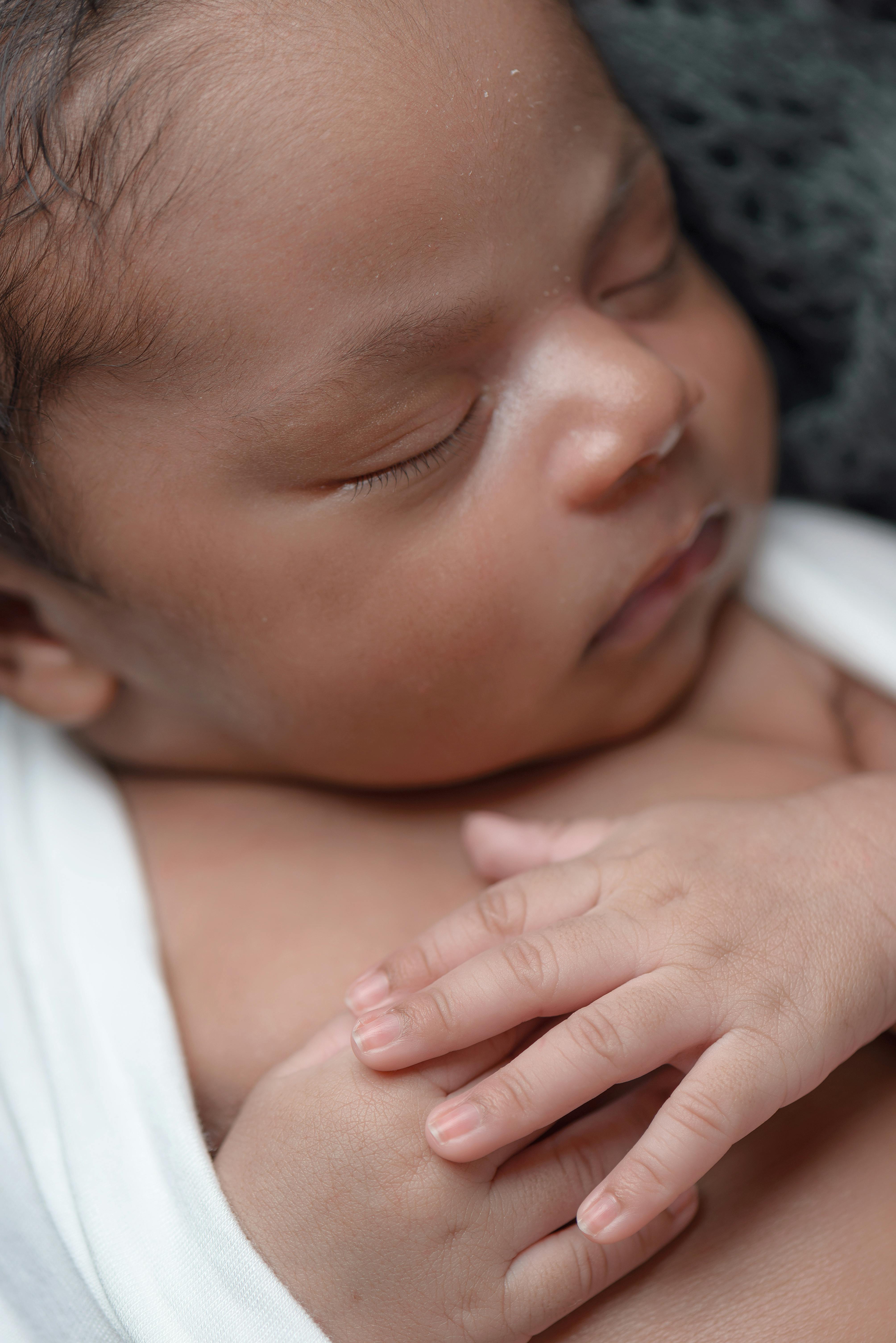 Les Top 5 Produits pour Assurer une Bonne Nuit de Sommeil pour Bébé et Parents